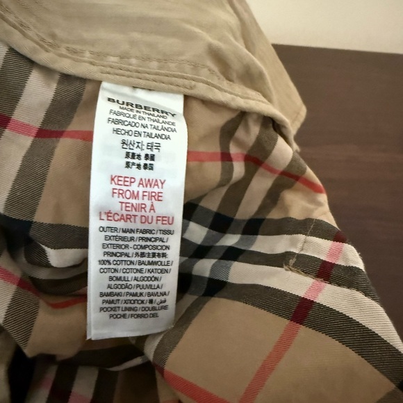 Burberry Beige and Black Checkered Trousers - Picture 4 of 4